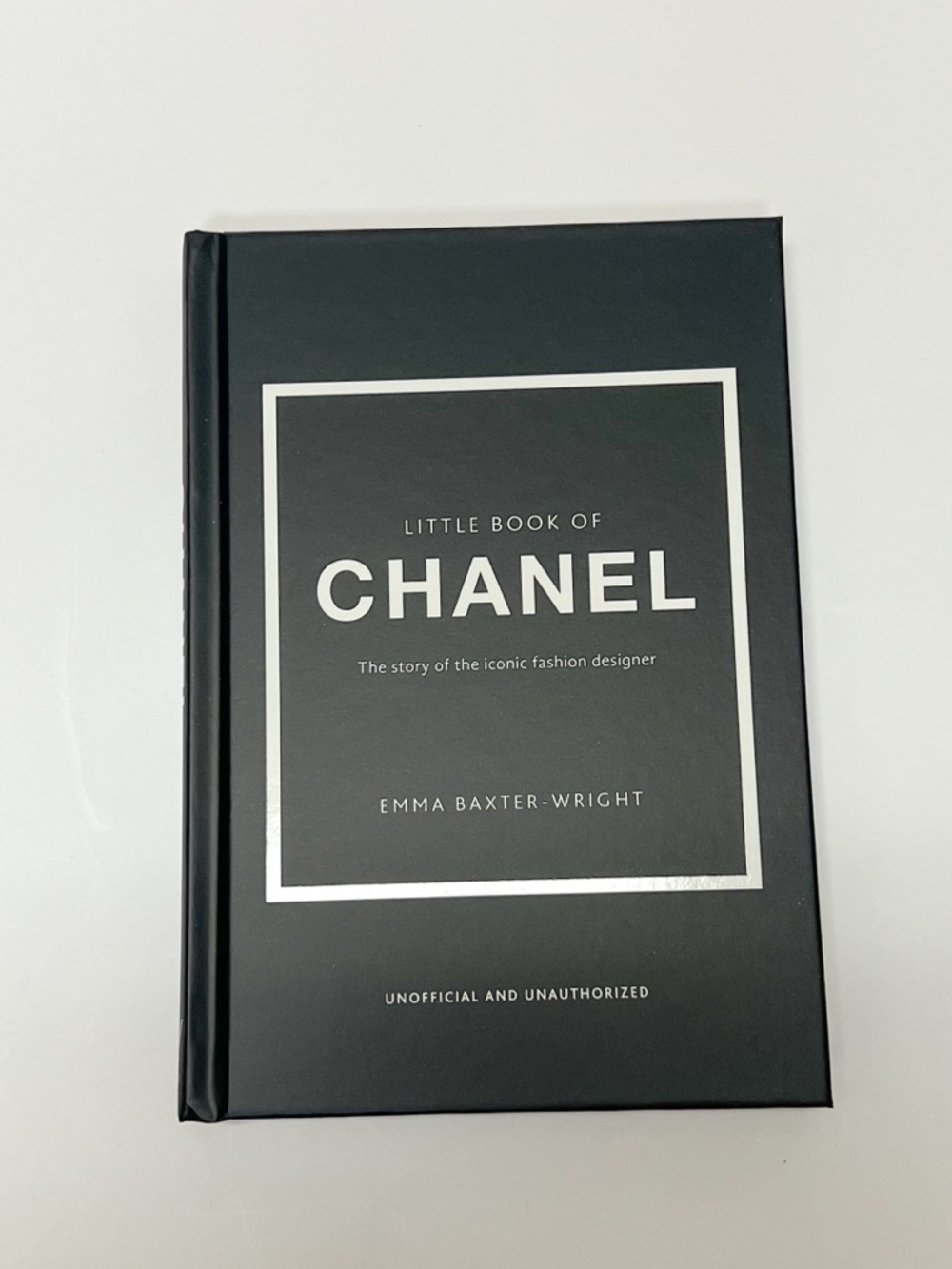 Hermes Orange 'Little Book of Hermès', Chanel, Dior Decorative Coffee Table Book - Picture 5 of 10